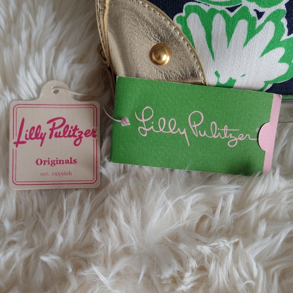 Lilly Pulitzer Navy and Green Floral Pouch - Picture 3 of 13